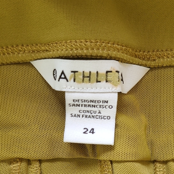 Athleta Headlands Hybrid Cargo Tight in Olive Green - Size 24 - Picture 10 of 12